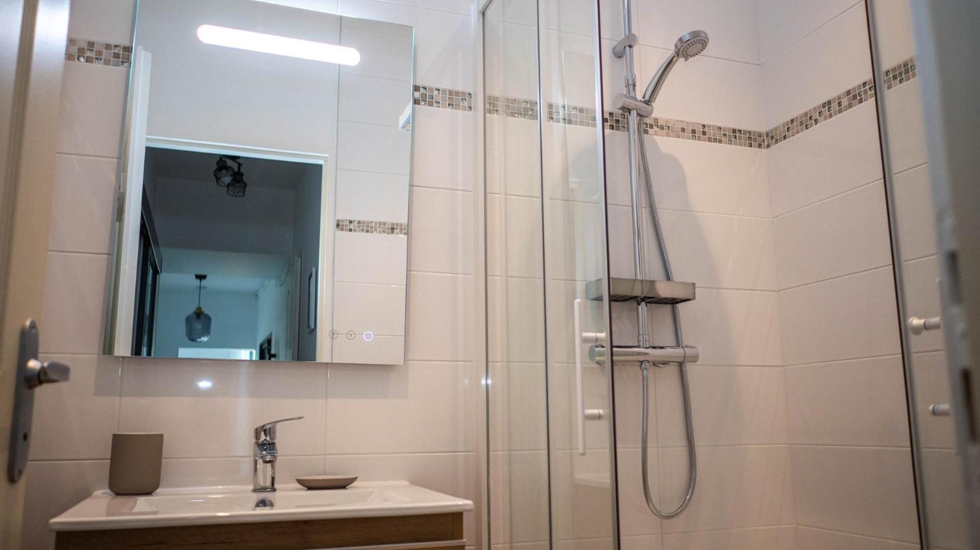 Apartamento Les Rives Du Clain - Sublime T4 Au Bord De L'Eau Poitiers Exterior foto